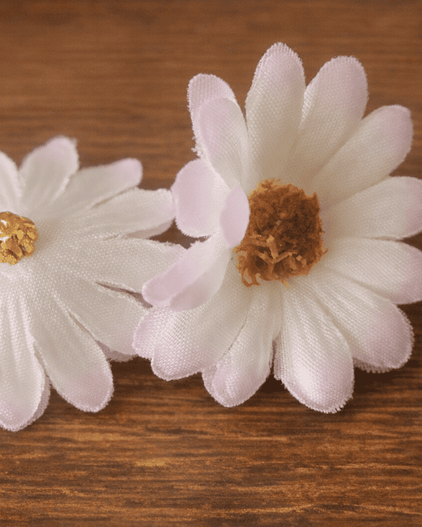 Daisy Floral Earring